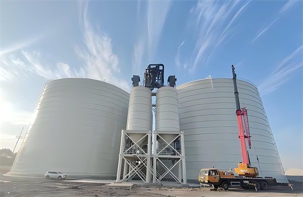 乌兰大型钢板库